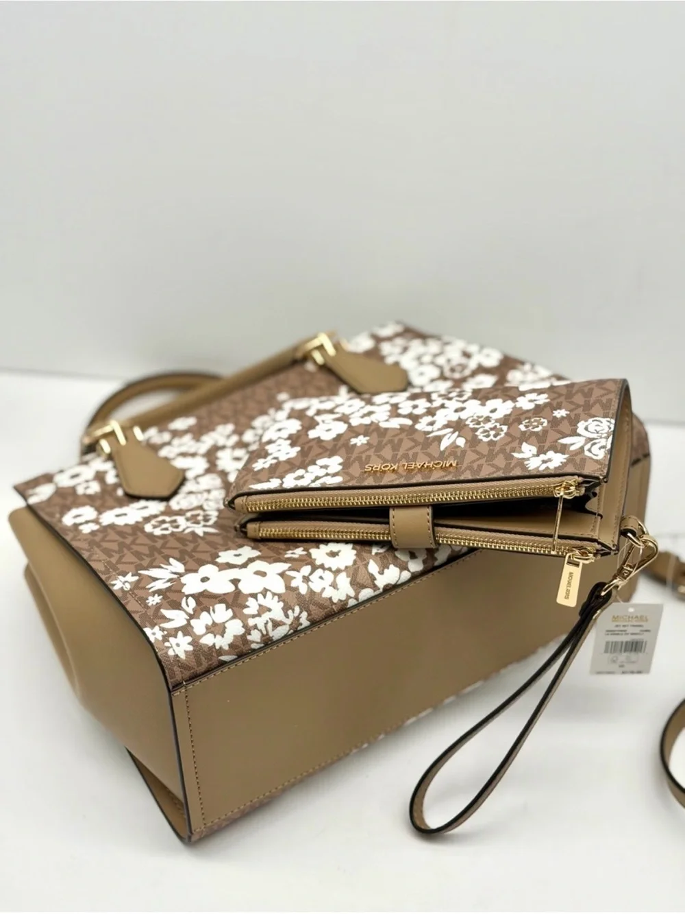 Michael Kors Marilyn Medium Printed Signature Logo Satchel and Wallet Set